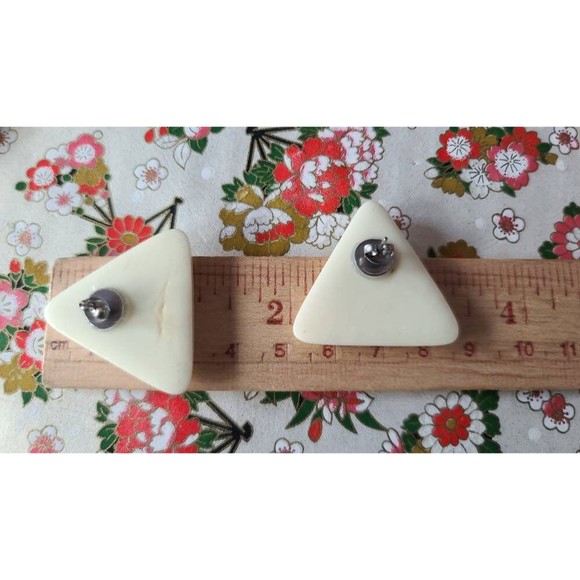 80s Triangular Floral Earrings - Picture 10 of 10